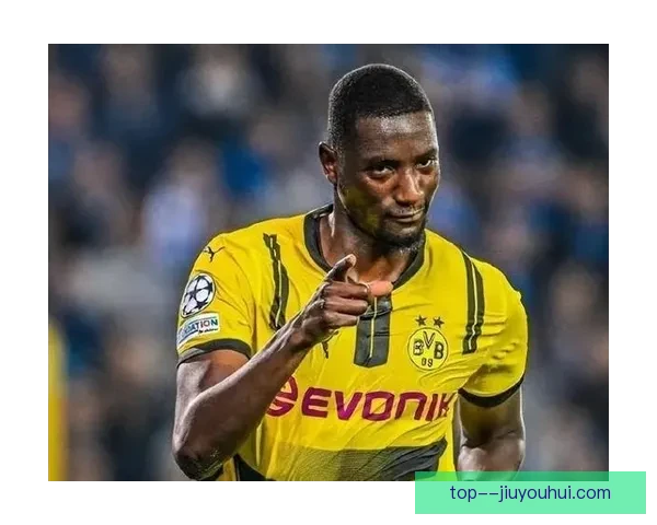 吉拉西正式加盟多特蒙德开启德甲新篇章